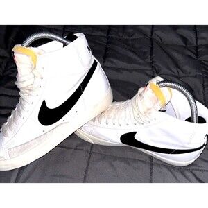 Nike Blazer Mid 77 Vintage Men's Sneakers White/Black, Size 9 CZ1055-100